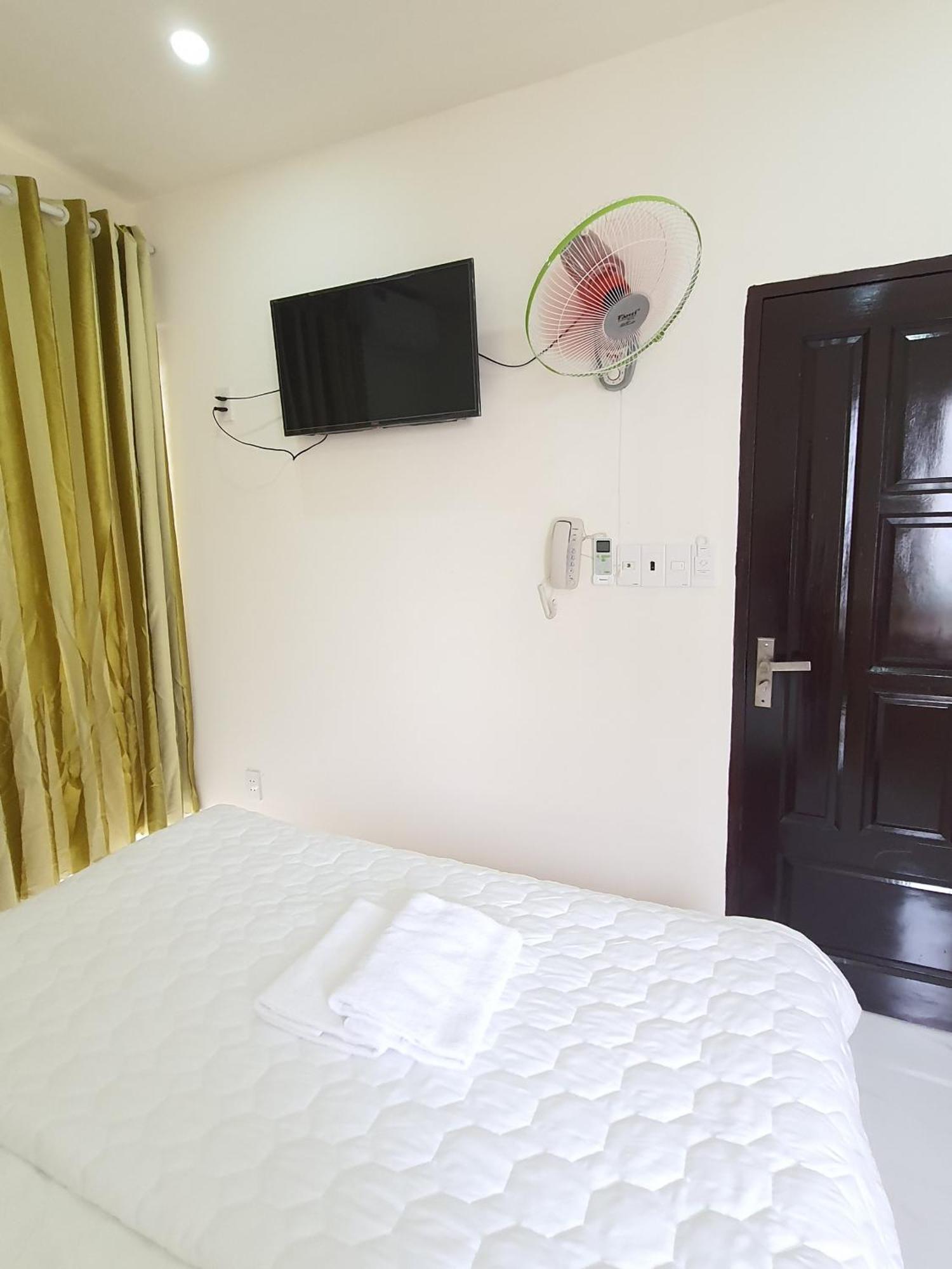 Hotel Khach San Anh Thu à Hô Chi Minh-Ville Extérieur photo