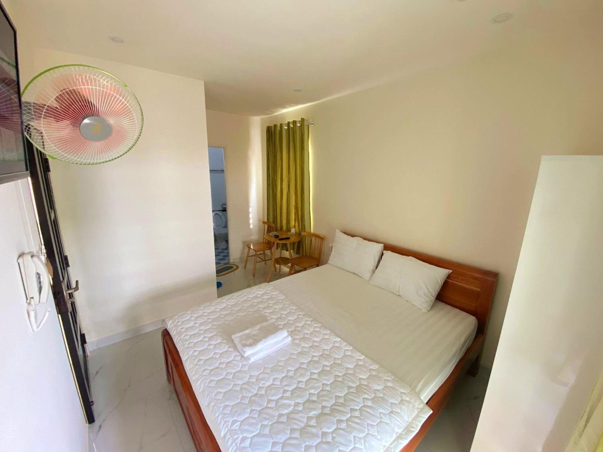 Hotel Khach San Anh Thu à Hô Chi Minh-Ville Extérieur photo